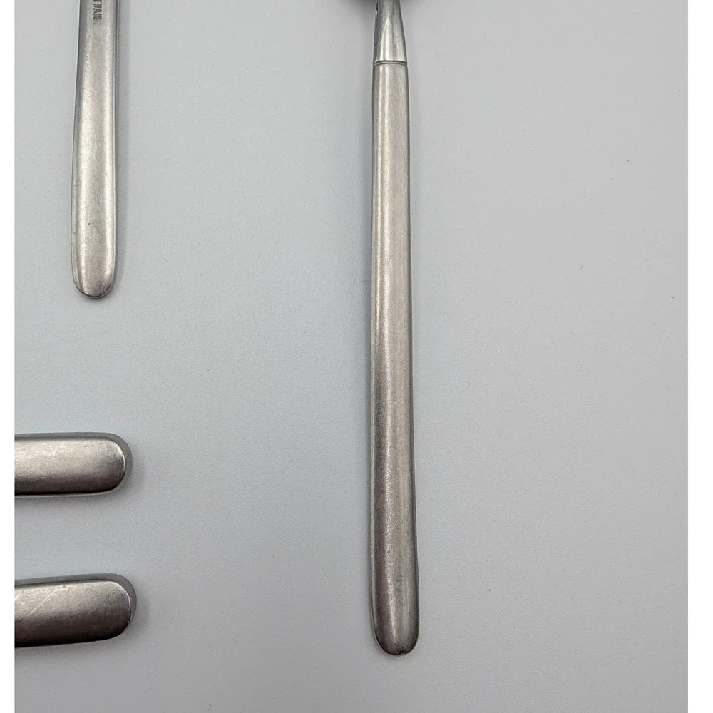 Oneida Stainless Flatware Set 12 Pc Replacement Silverware Satin Handle 18/0